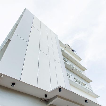 18 Suites Cebu Exteriör bild