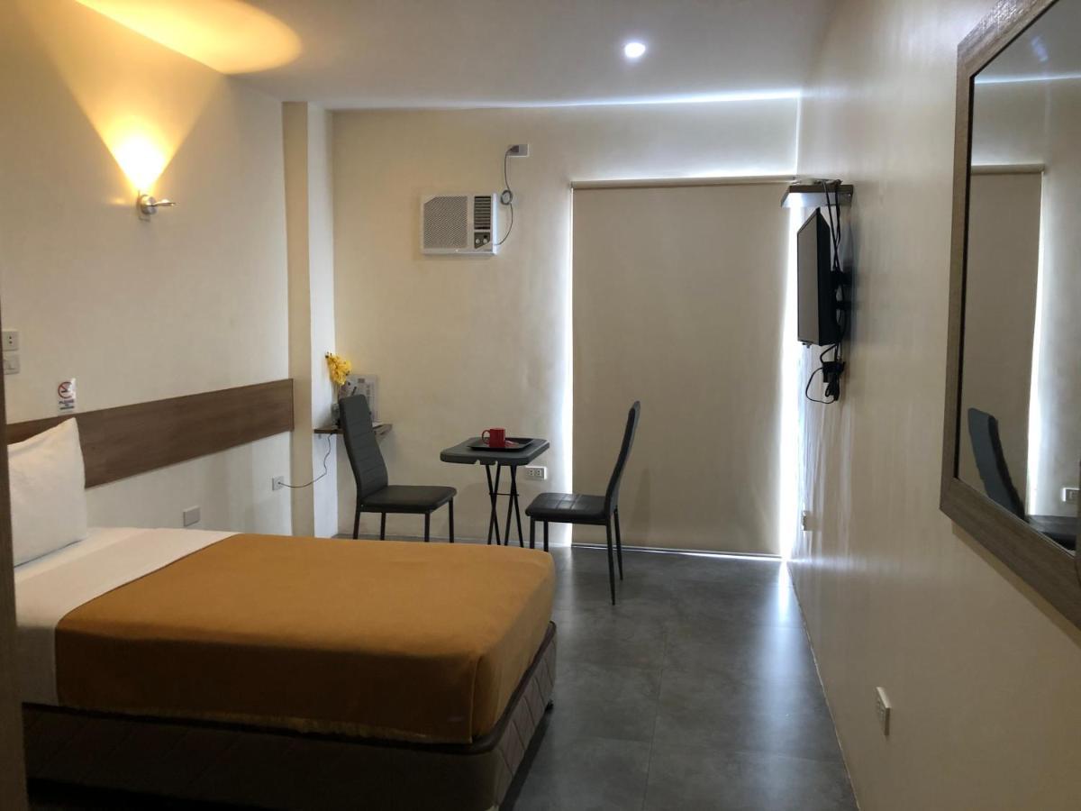 18 Suites Cebu Exteriör bild